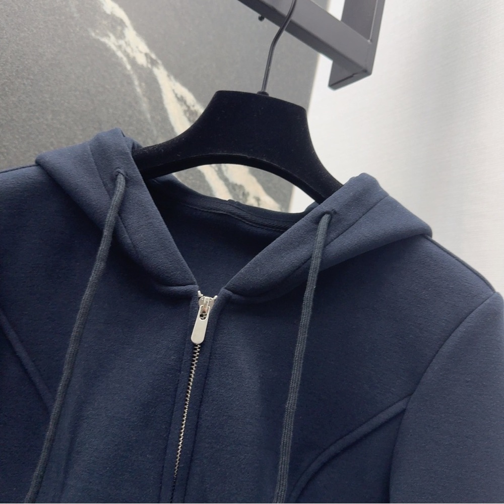 ALO Yoga Navy Hoodie and Sweatpants Set - Picture 6 of 8